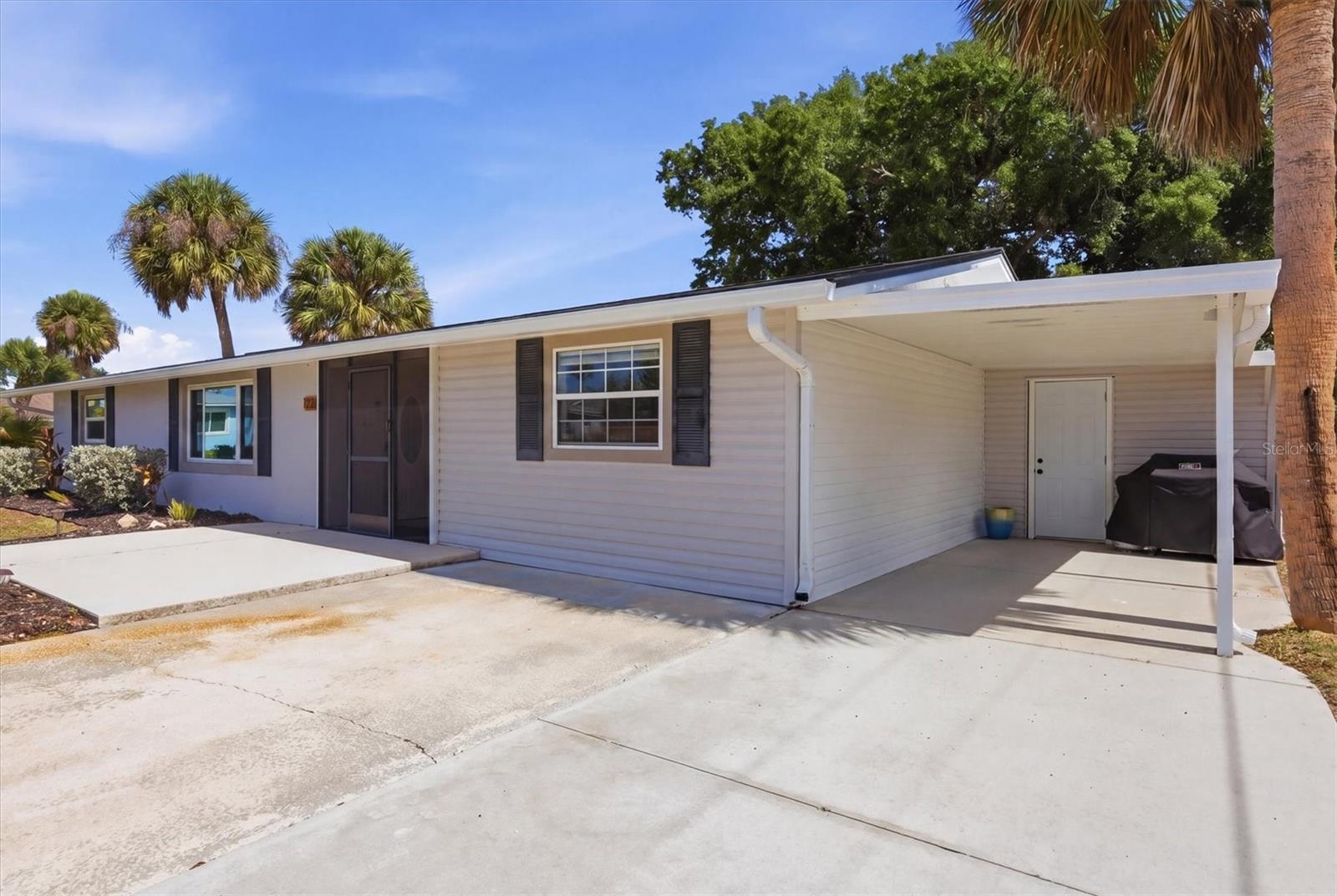 BREEZEWOOD MANOR - Residential