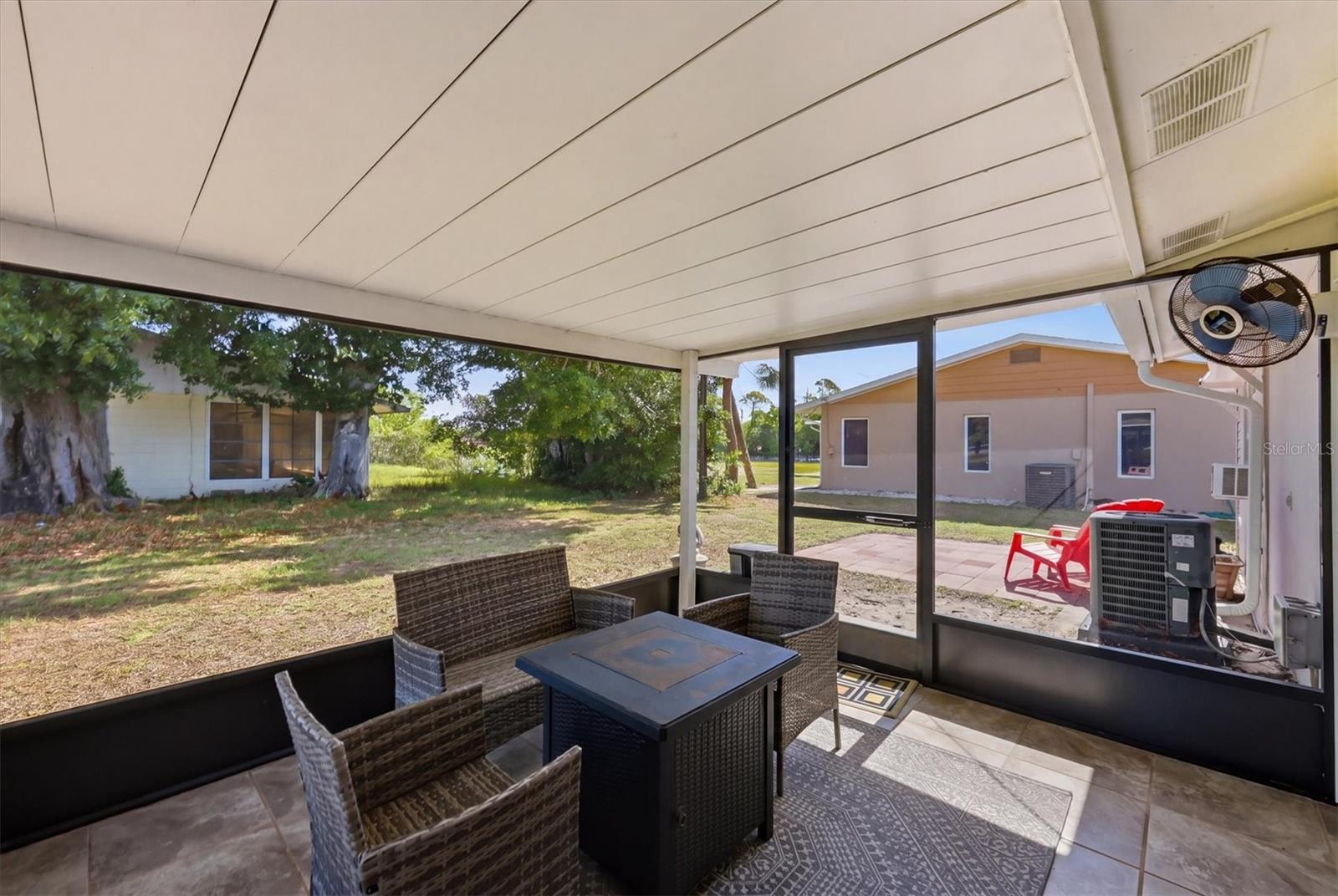 BREEZEWOOD MANOR - Residential