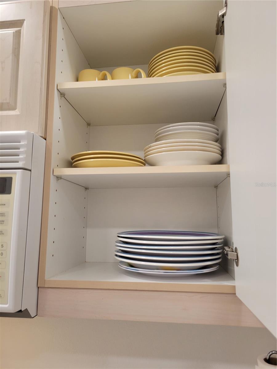 BELLA COSTA II - Residential Lease