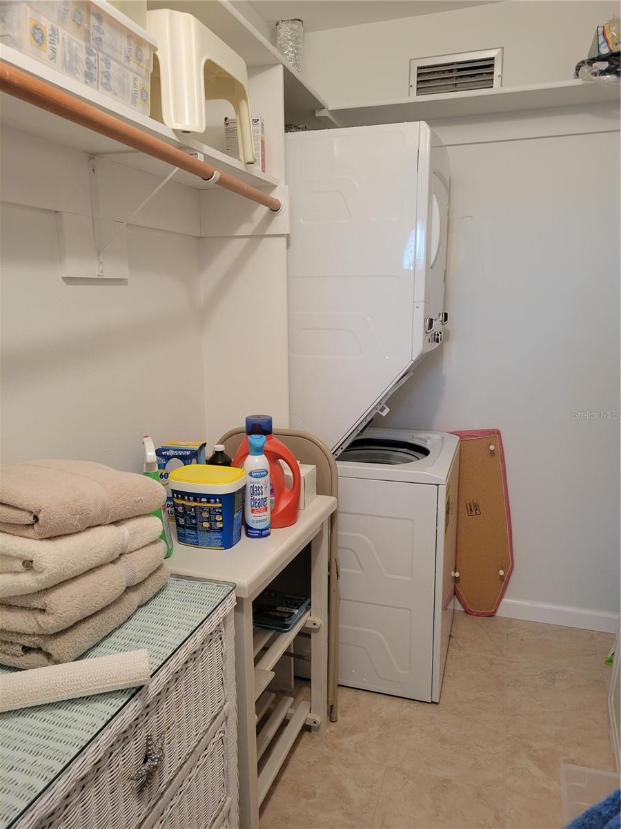 BELLA COSTA II - Residential Lease