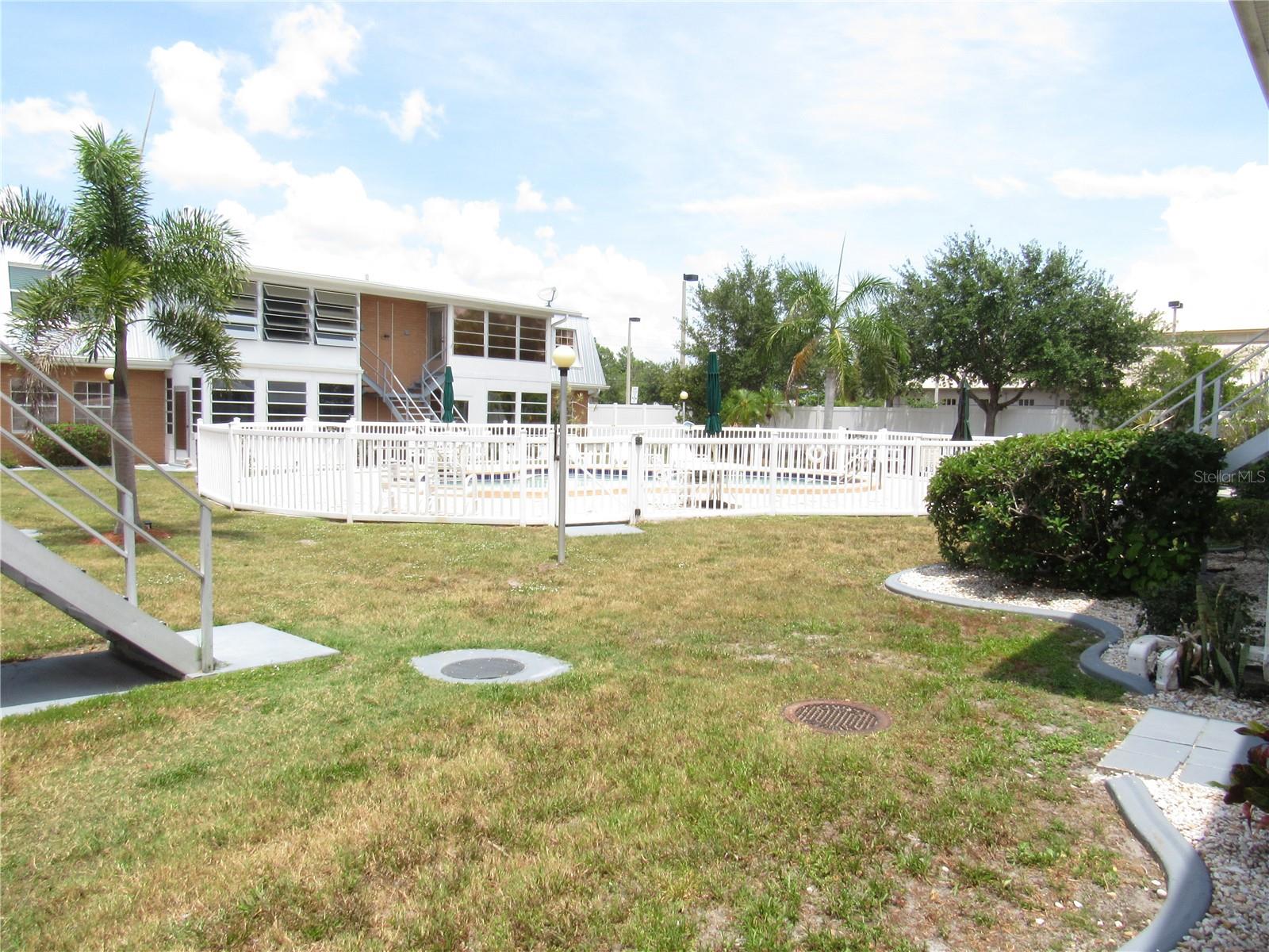 EDGEWATER MANOR - Residential