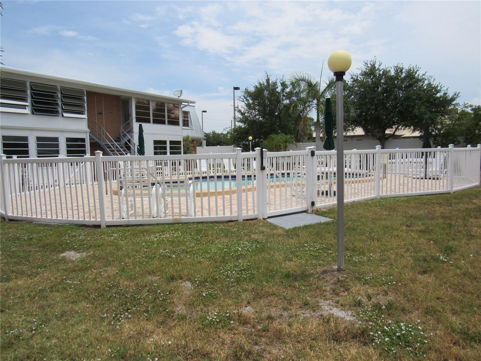 EDGEWATER MANOR - Residential