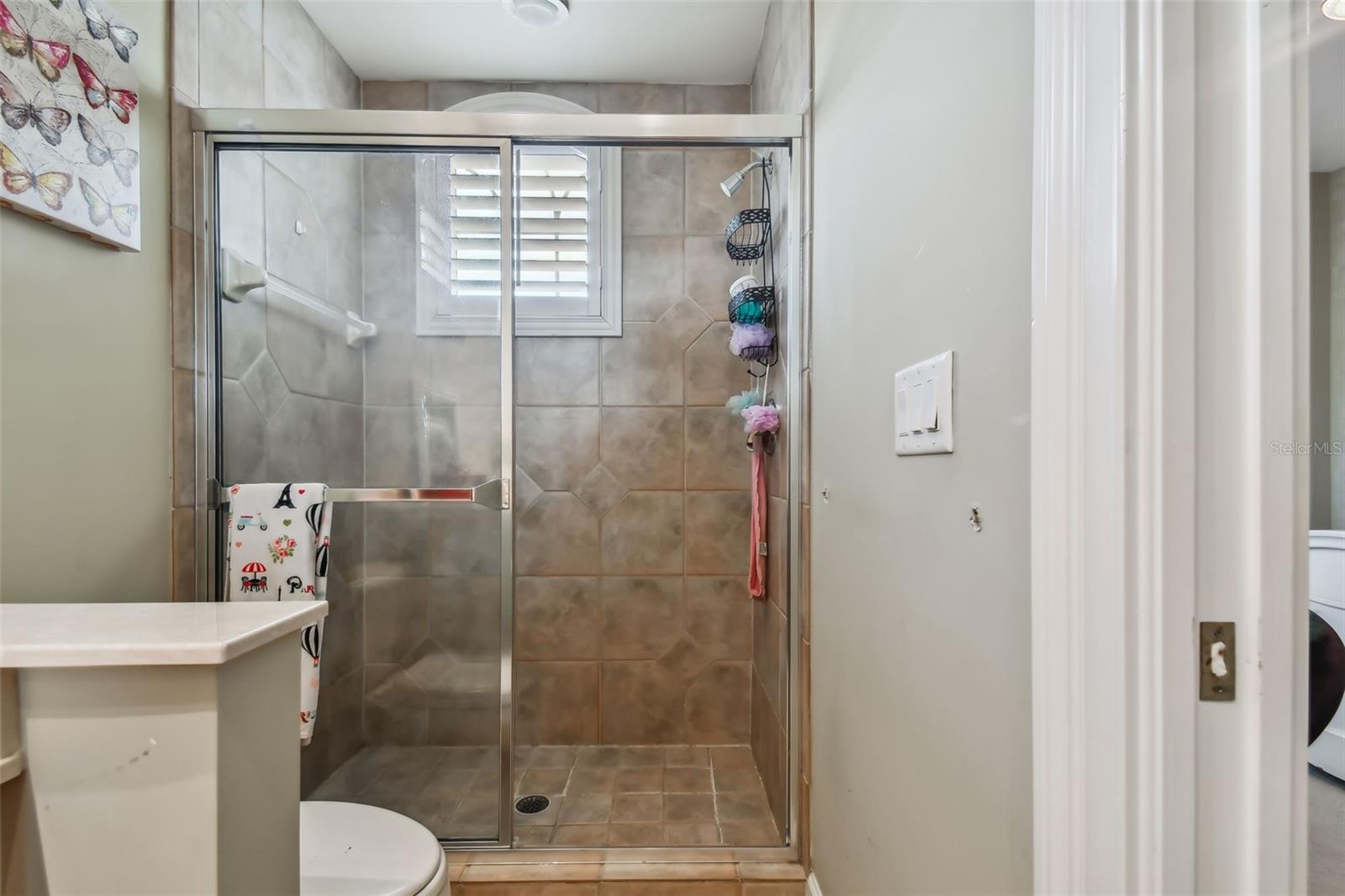 SIGNATURE ESTATES - Residential