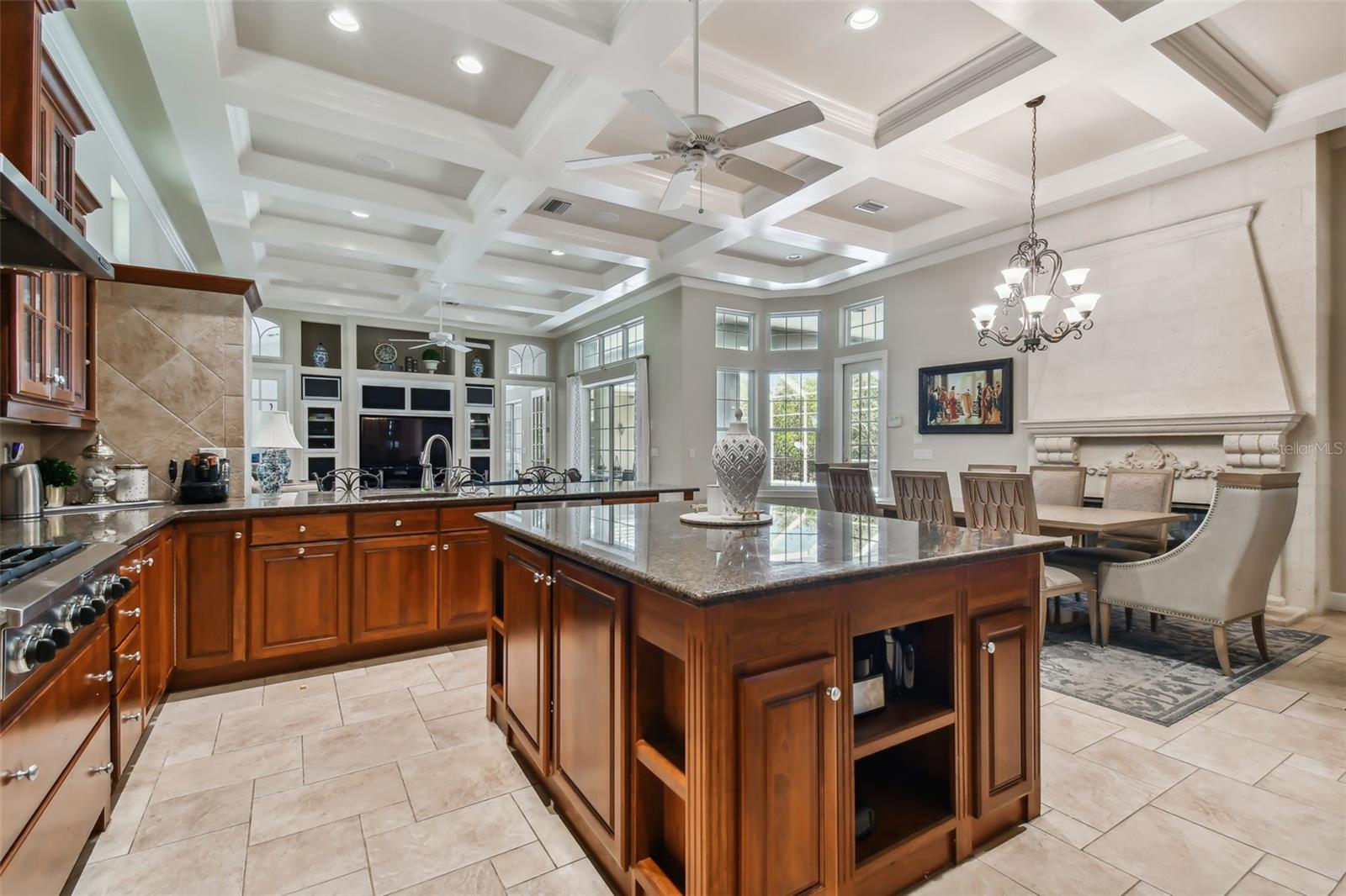 SIGNATURE ESTATES - Residential