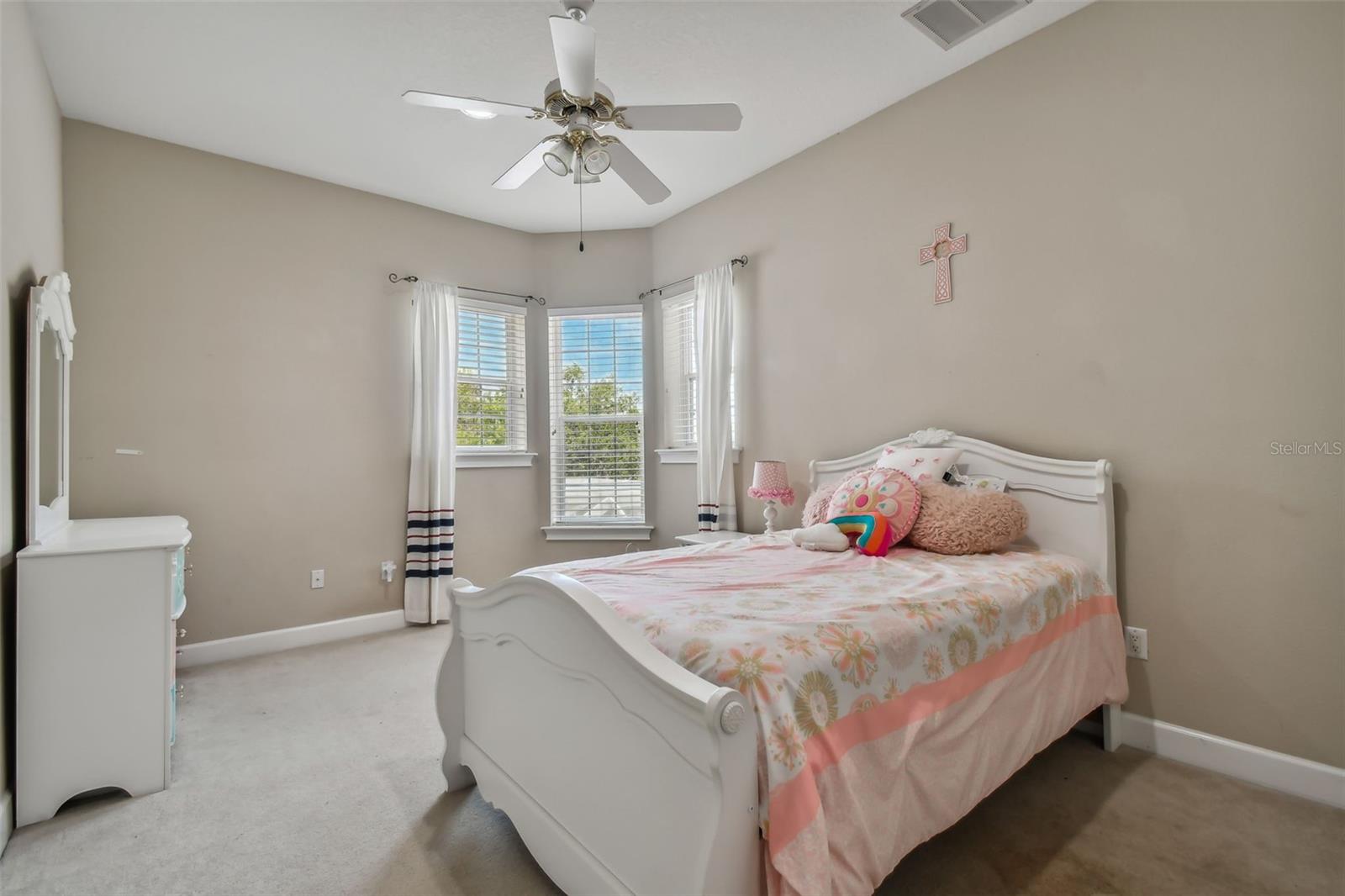 SIGNATURE ESTATES - Residential