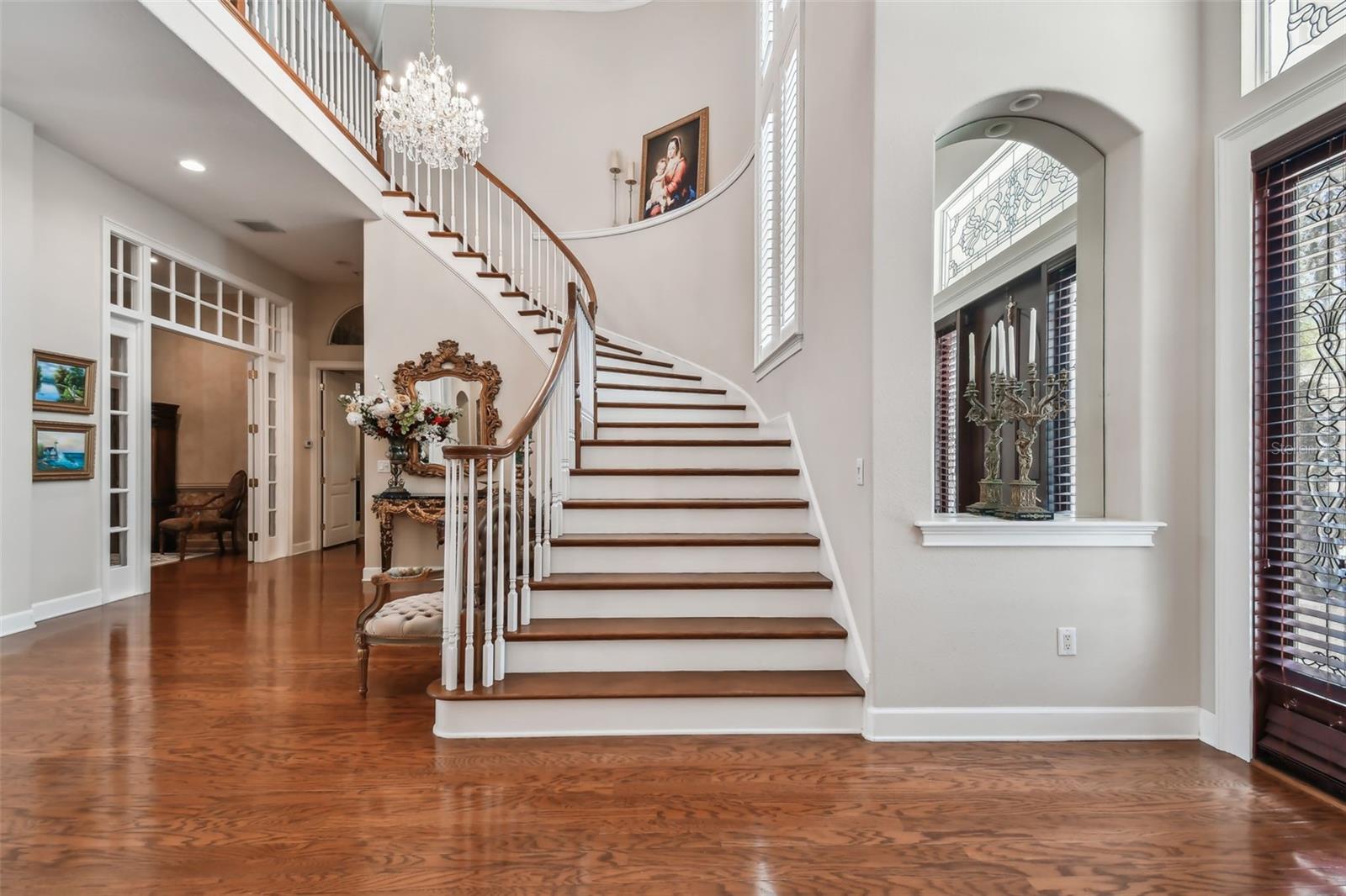 SIGNATURE ESTATES - Residential