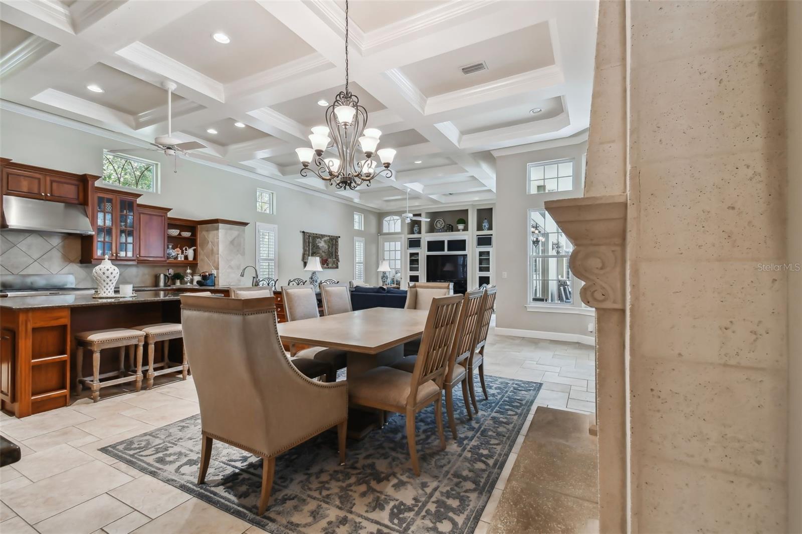 SIGNATURE ESTATES - Residential