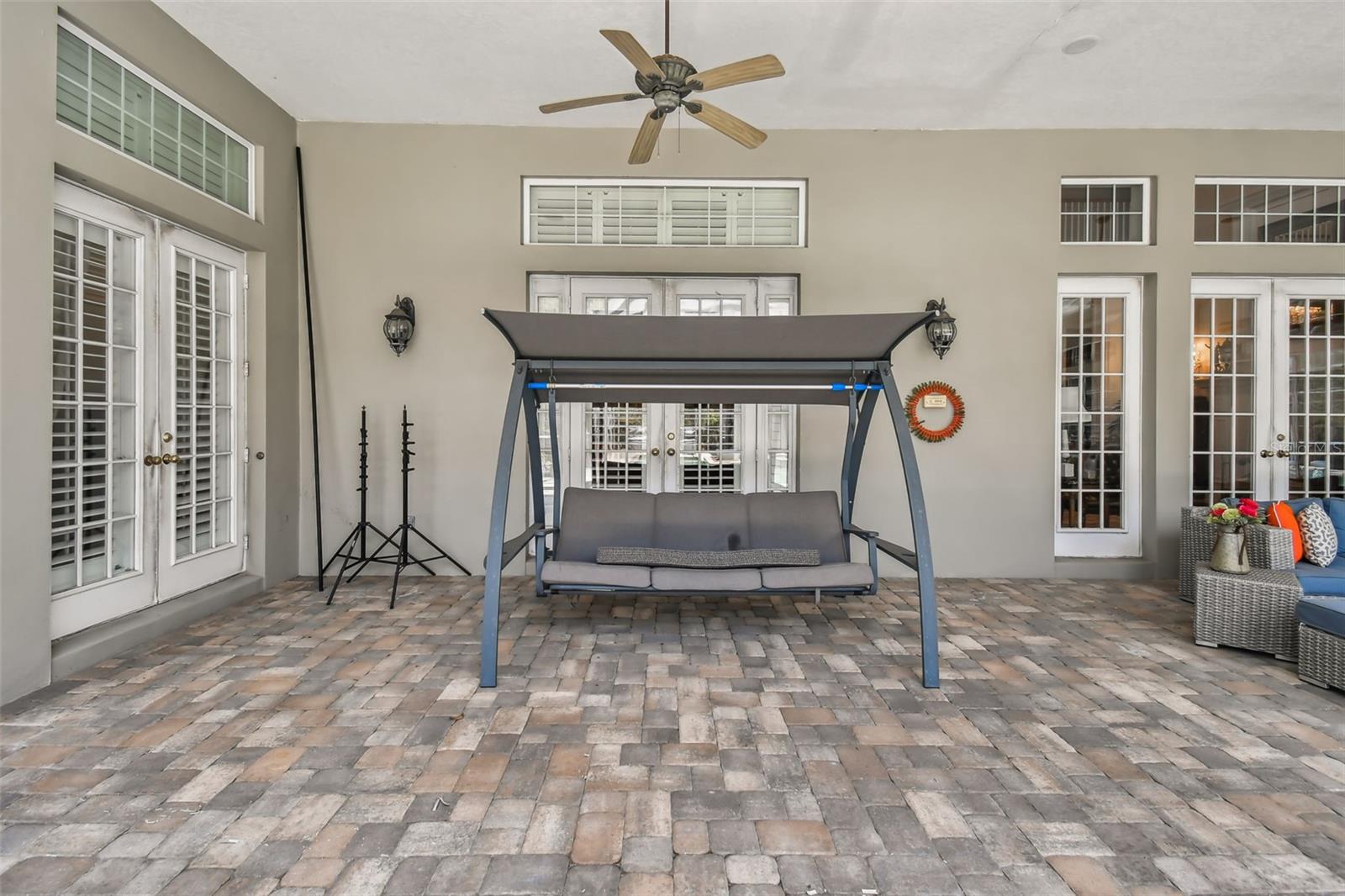 SIGNATURE ESTATES - Residential