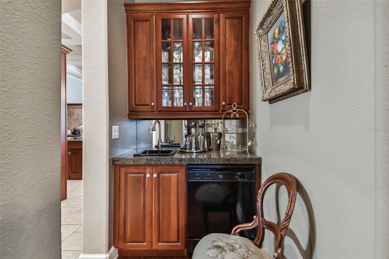 SIGNATURE ESTATES - Residential