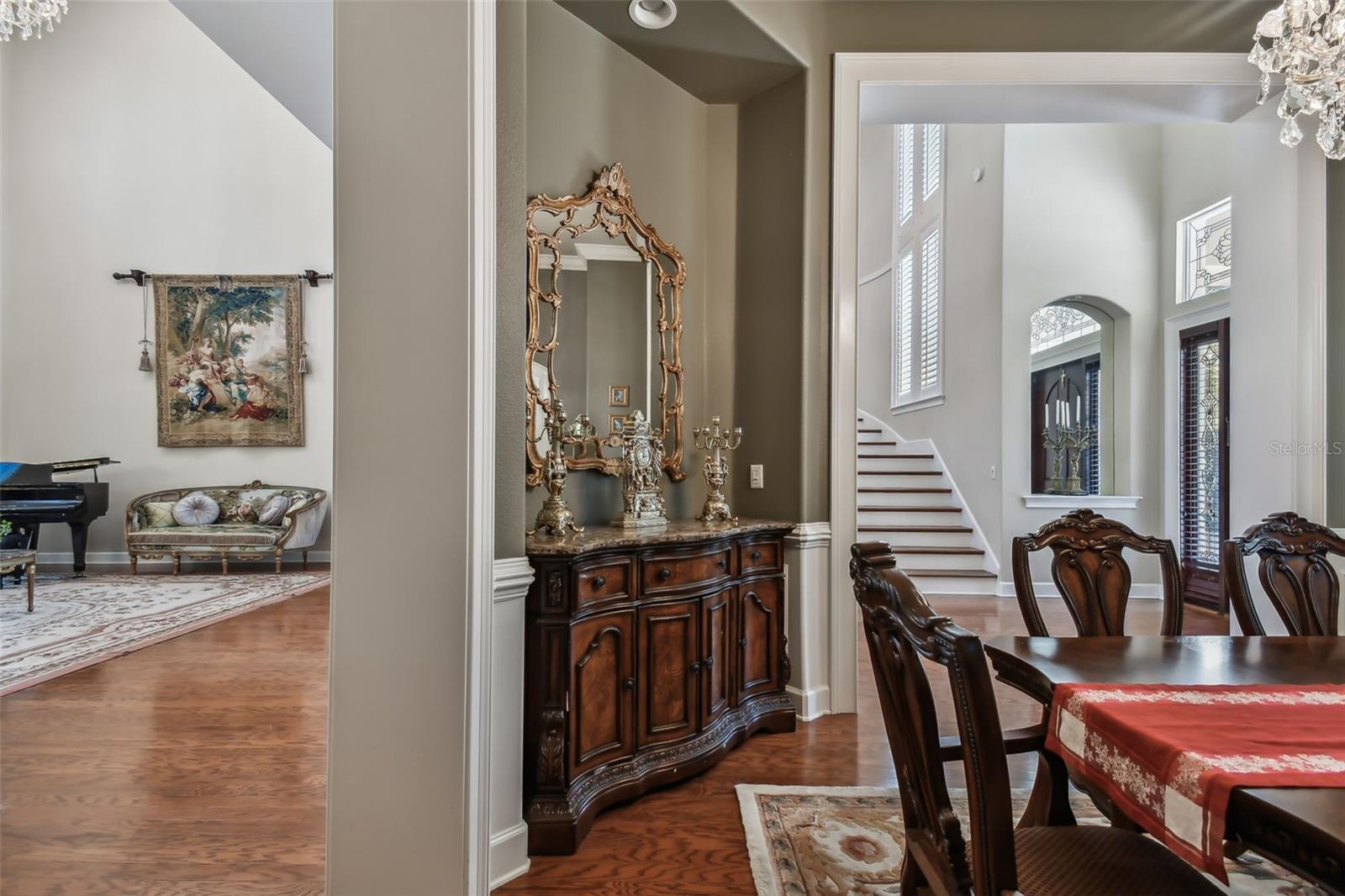 SIGNATURE ESTATES - Residential