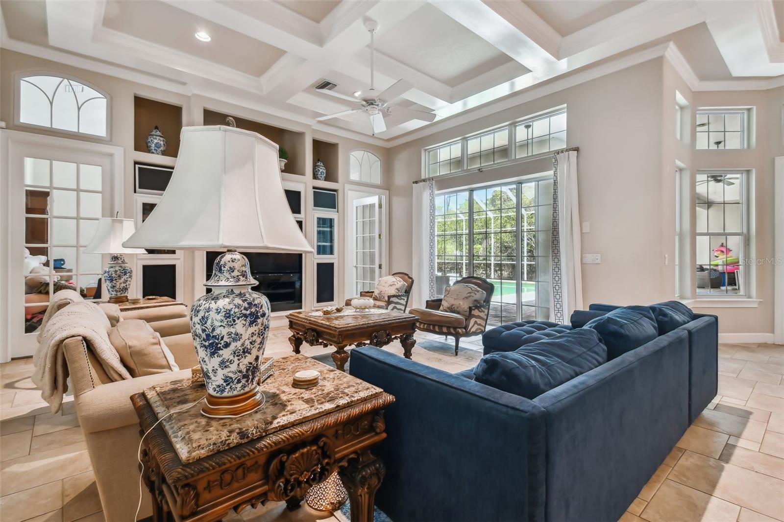 SIGNATURE ESTATES - Residential