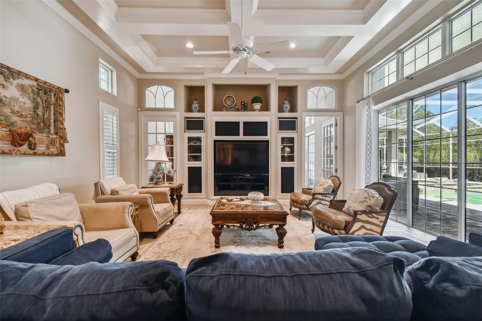 SIGNATURE ESTATES - Residential