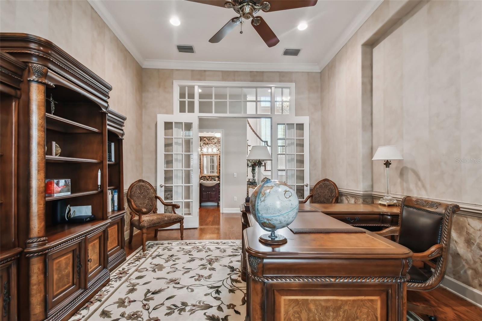 SIGNATURE ESTATES - Residential