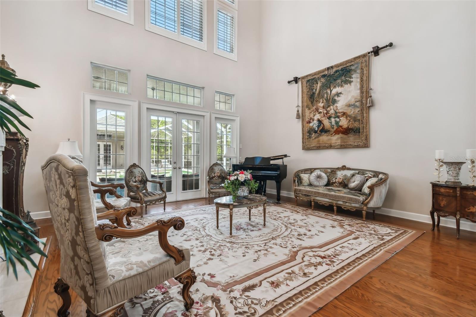 SIGNATURE ESTATES - Residential