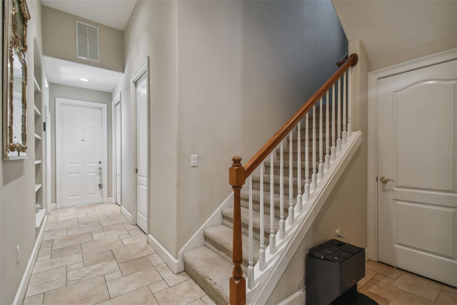 SIGNATURE ESTATES - Residential