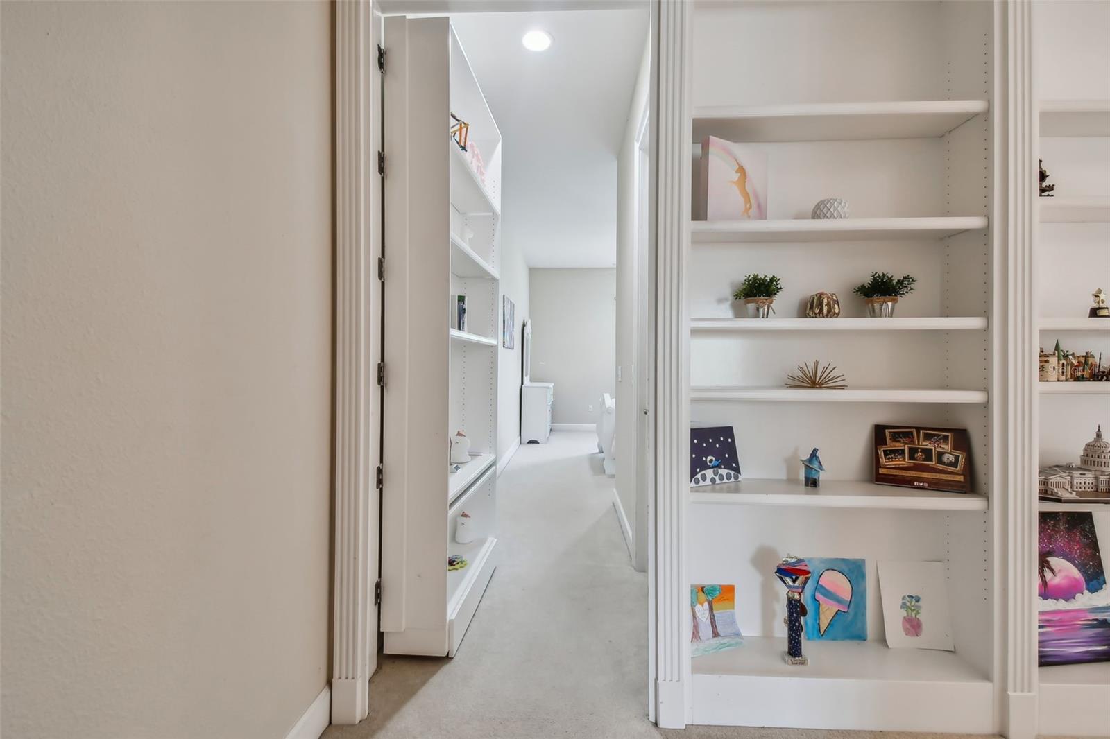 SIGNATURE ESTATES - Residential