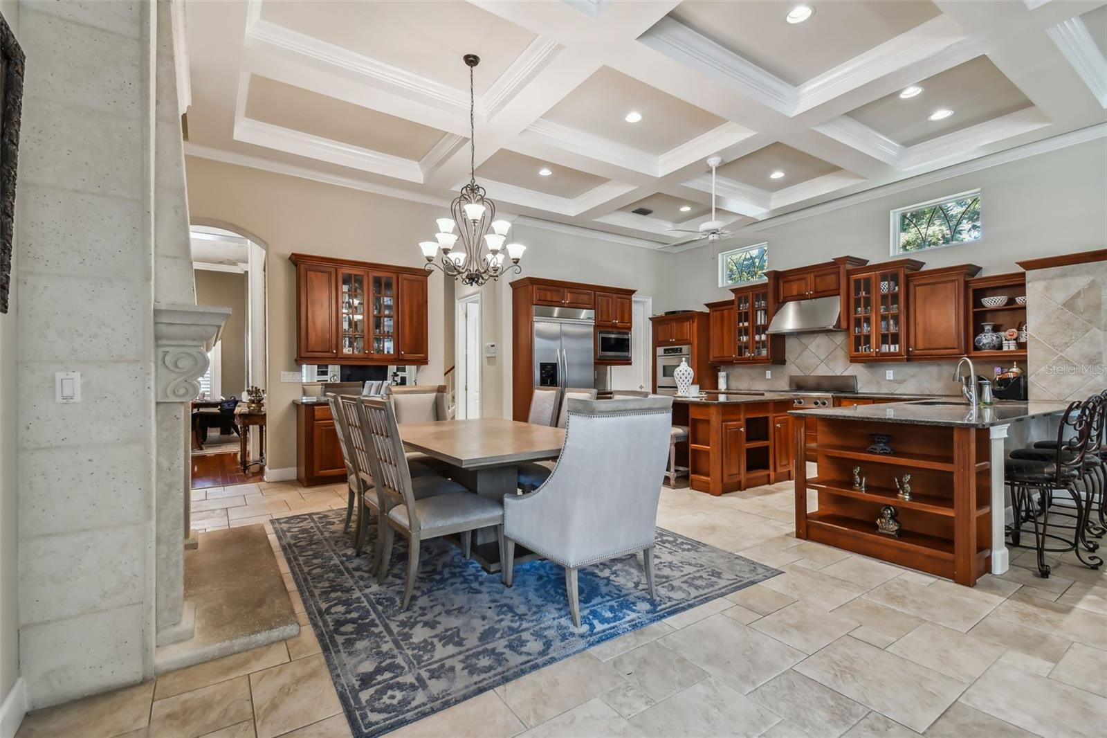 SIGNATURE ESTATES - Residential