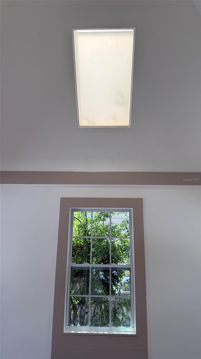 SNELL & HAMLETTS NORTH SHORE ADD - Residential Lease