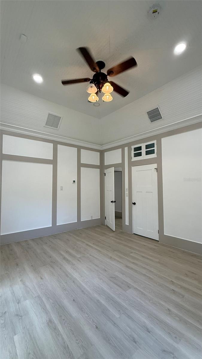 SNELL & HAMLETTS NORTH SHORE ADD - Residential Lease