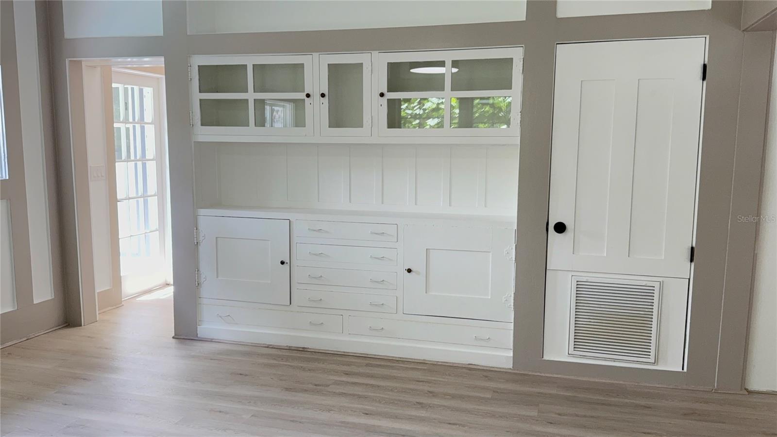 SNELL & HAMLETTS NORTH SHORE ADD - Residential Lease