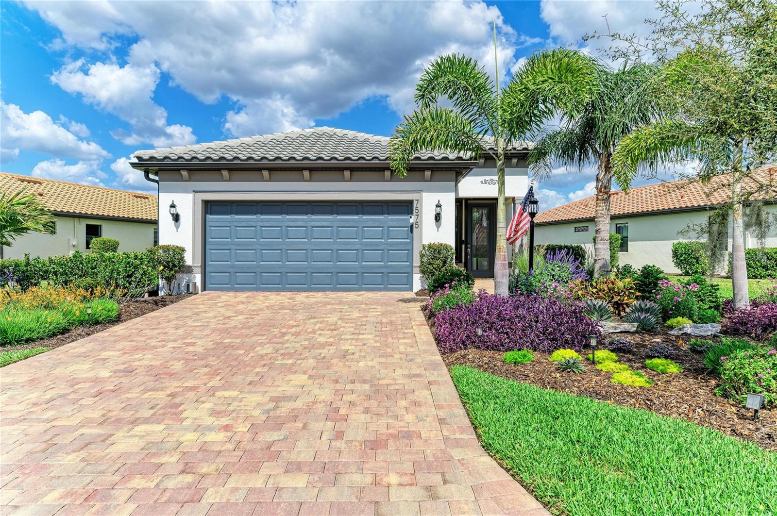 DEL WEBB AT LAKEWOOD RANCH - Residential
