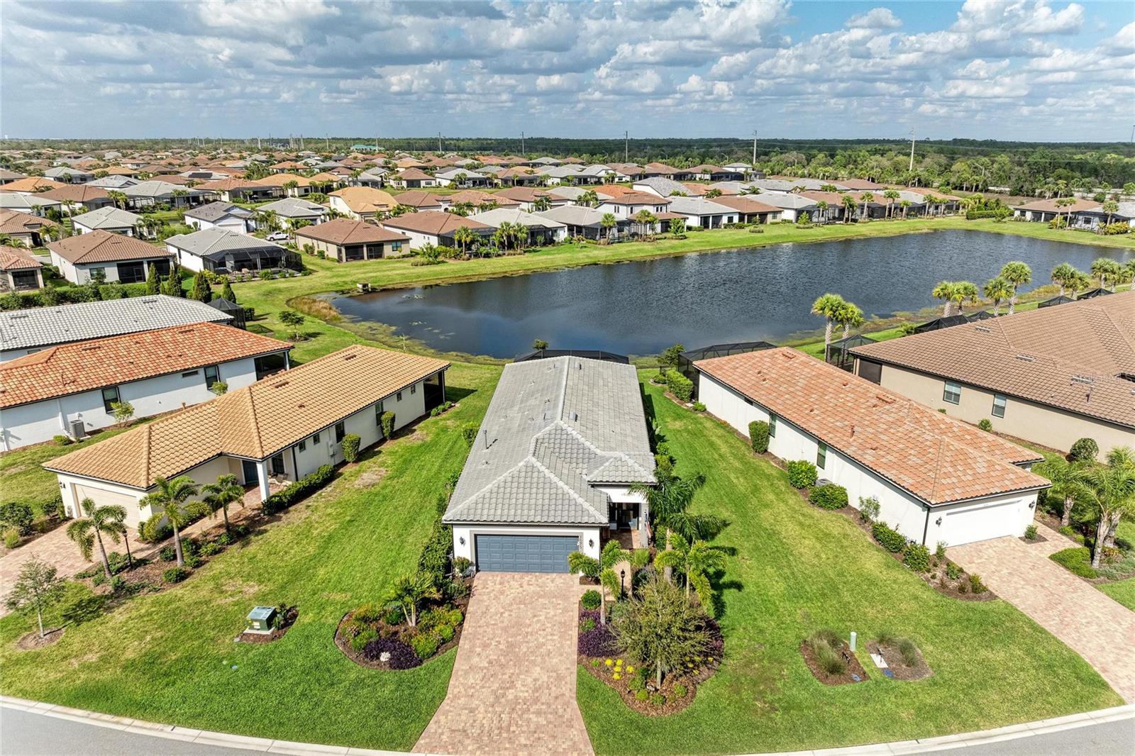 DEL WEBB AT LAKEWOOD RANCH - Residential