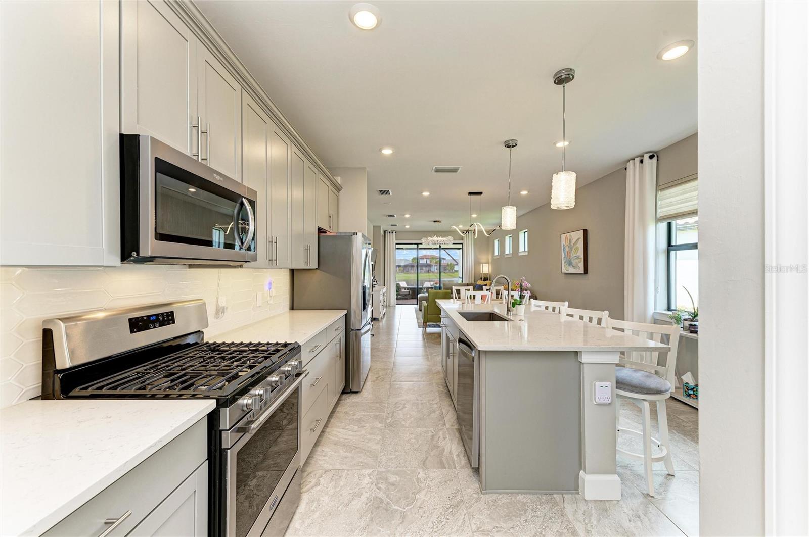 DEL WEBB AT LAKEWOOD RANCH - Residential
