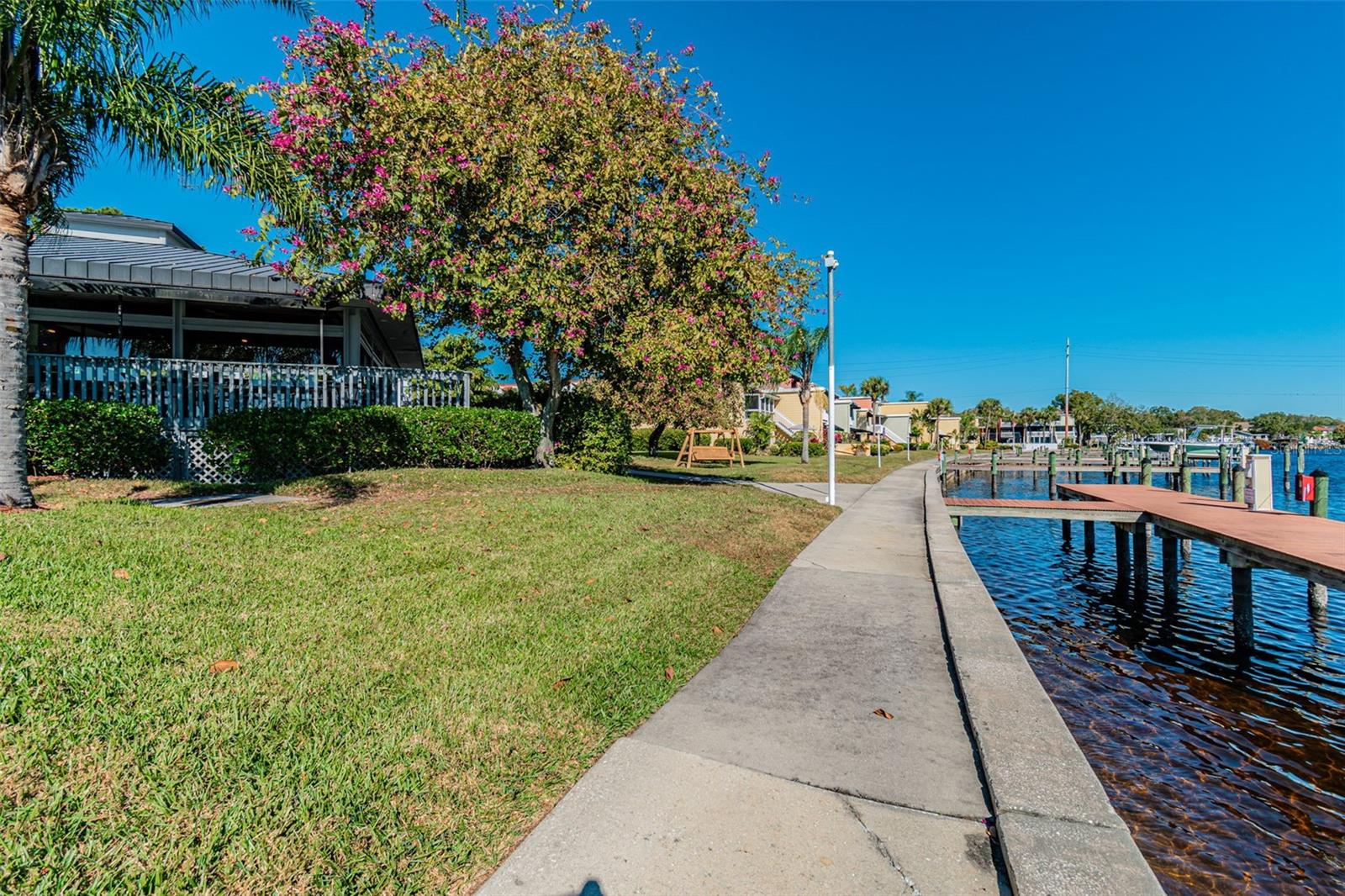 THE MARINA CLUB OF TAMPA A CON - Residential