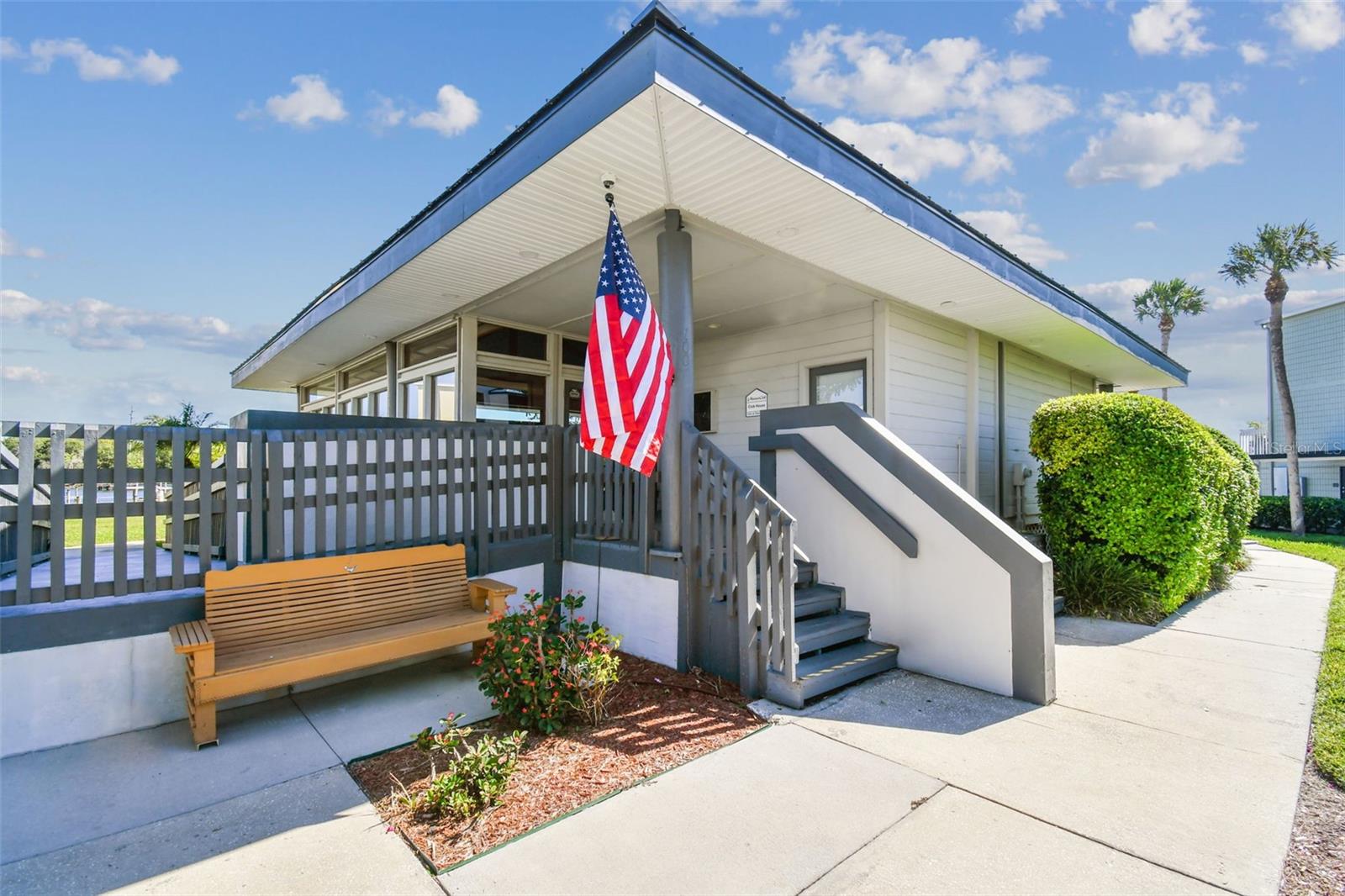 THE MARINA CLUB OF TAMPA A CON - Residential