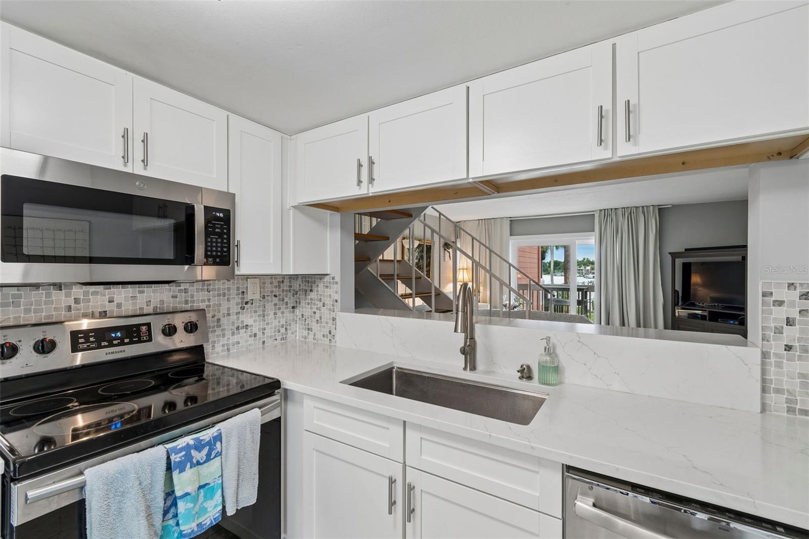 THE MARINA CLUB OF TAMPA A CON - Residential