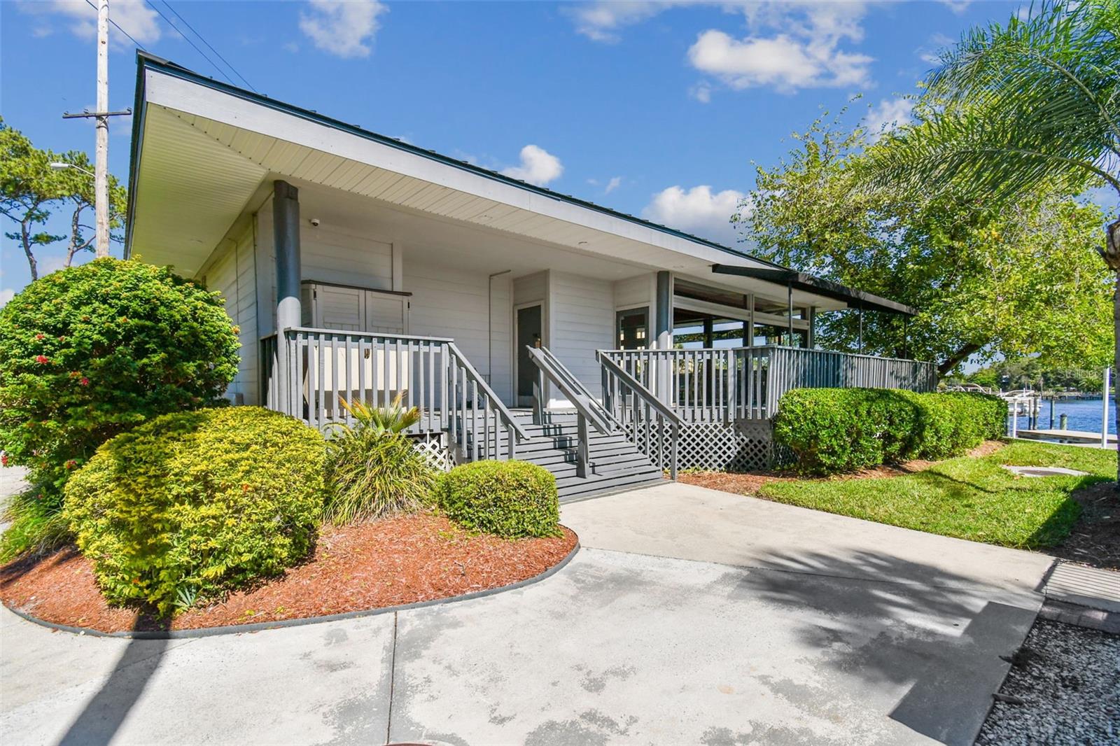 THE MARINA CLUB OF TAMPA A CON - Residential