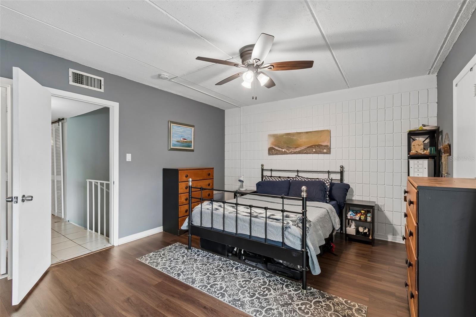 THE MARINA CLUB OF TAMPA A CON - Residential