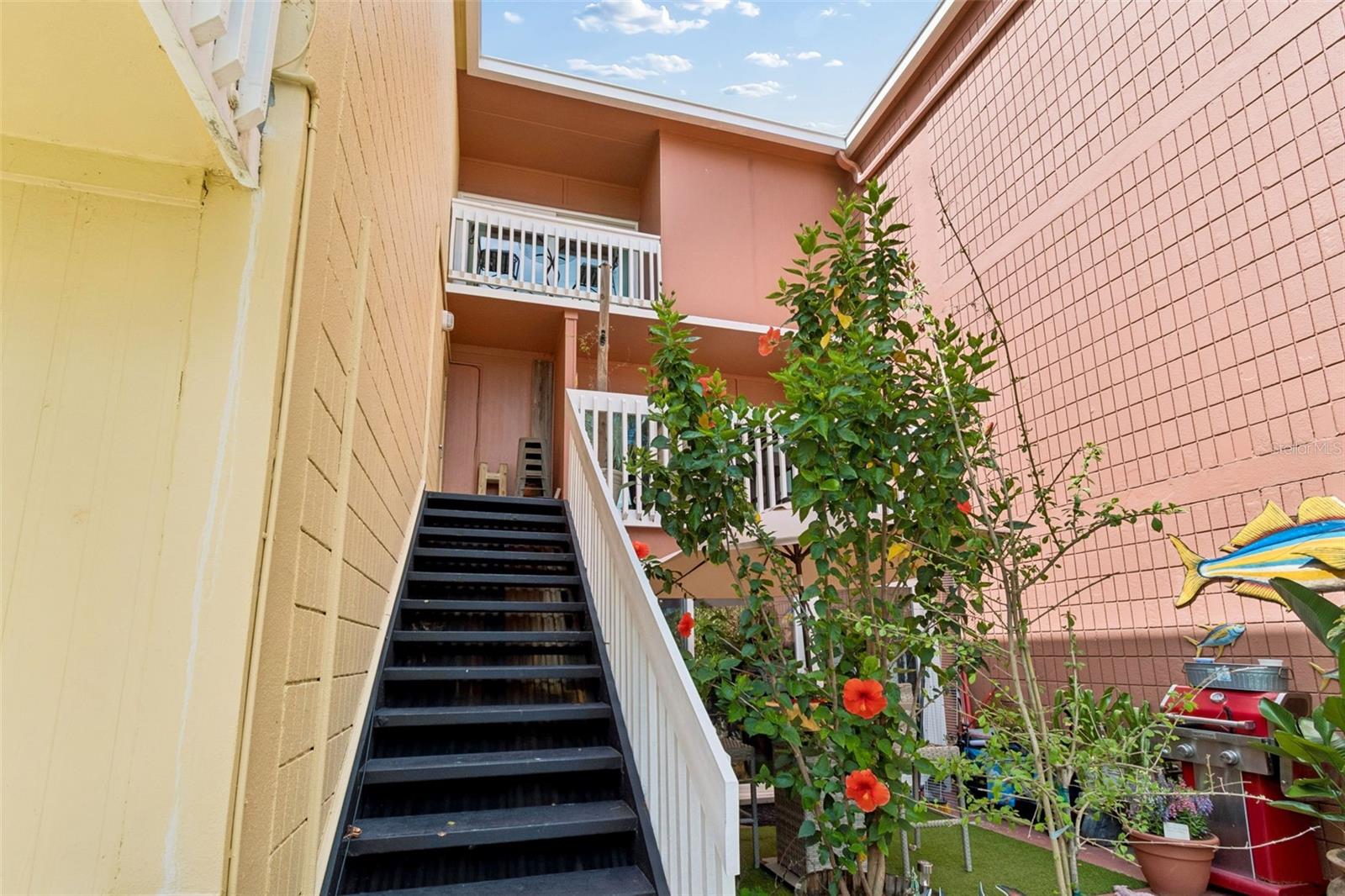 THE MARINA CLUB OF TAMPA A CON - Residential
