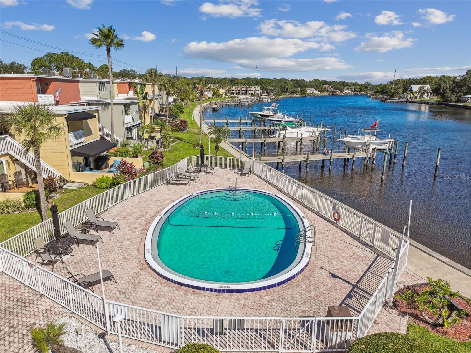 THE MARINA CLUB OF TAMPA A CON - Residential