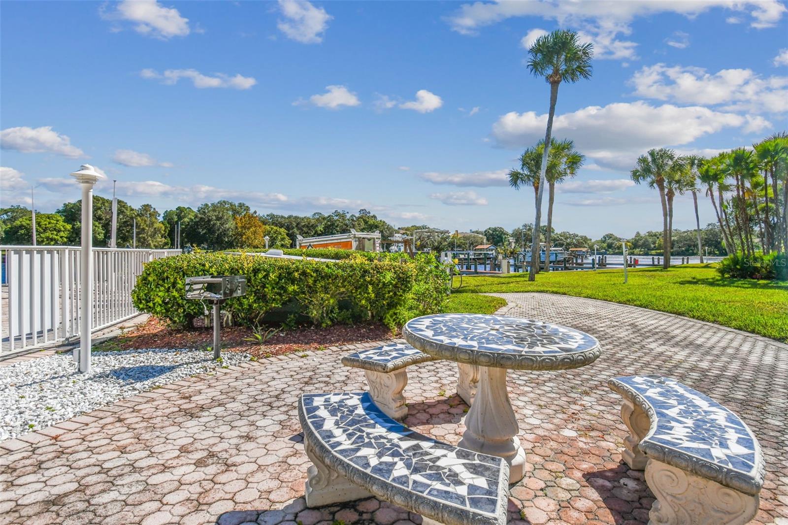 THE MARINA CLUB OF TAMPA A CON - Residential