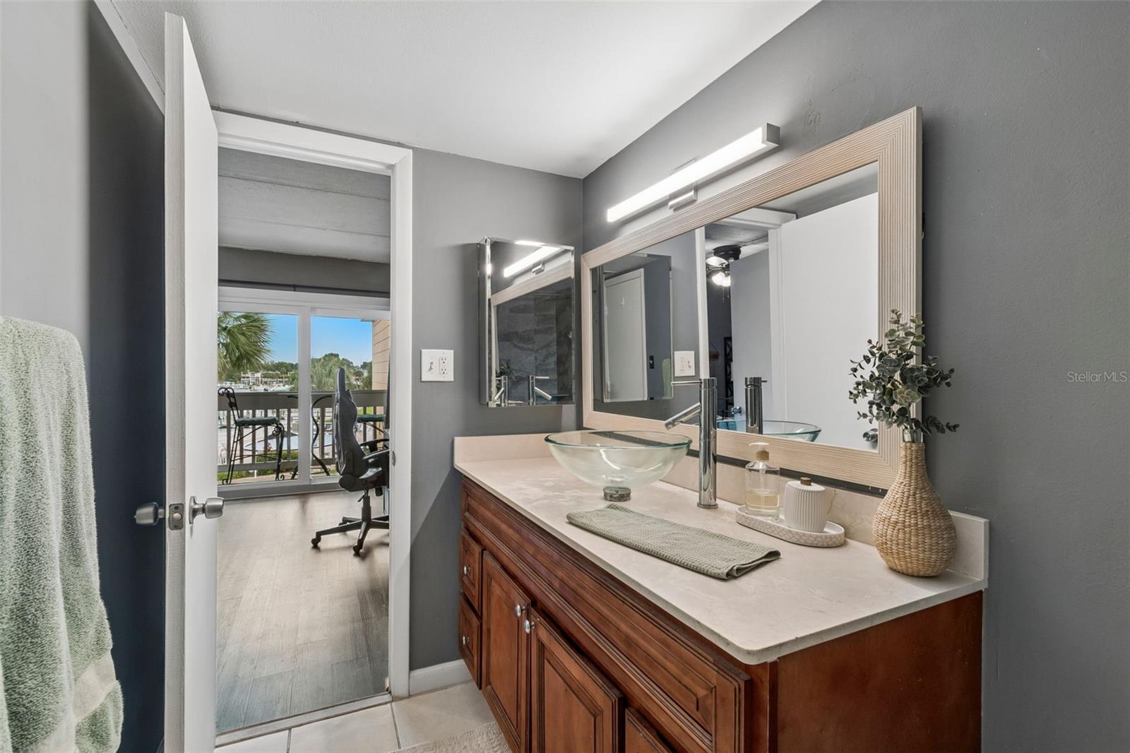 THE MARINA CLUB OF TAMPA A CON - Residential