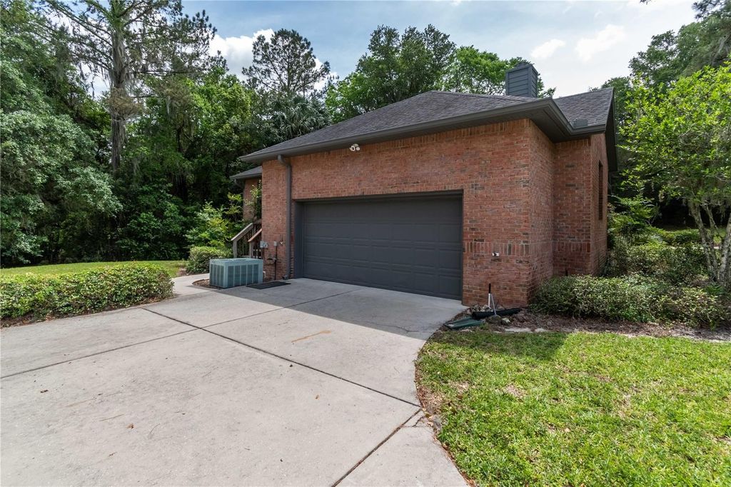 Photo of 5995 SW 21st Avenue Road, Ocala, FL 34471 (MLS # OM708795)