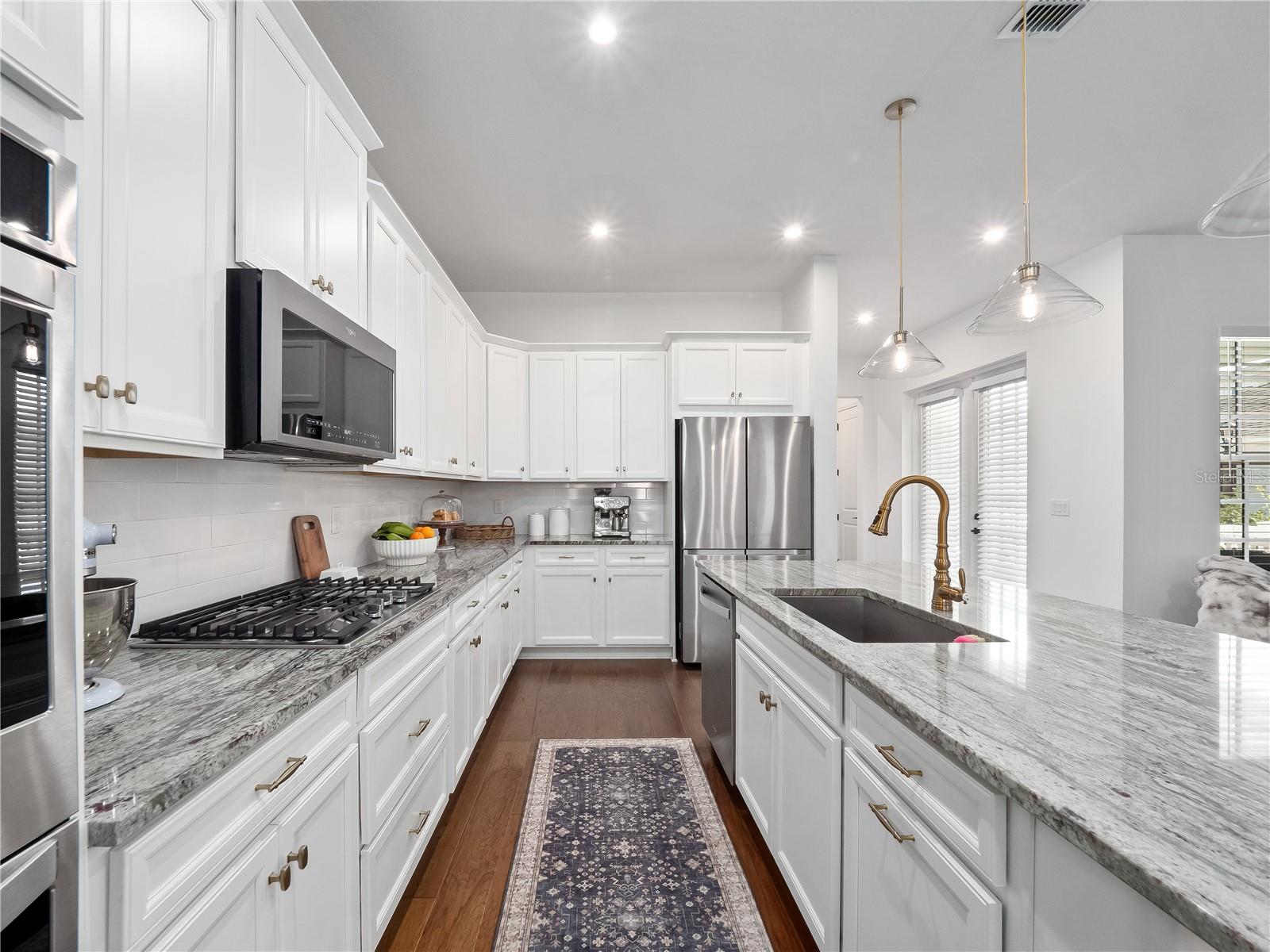 7484 ESTUARY LAKE LOOP