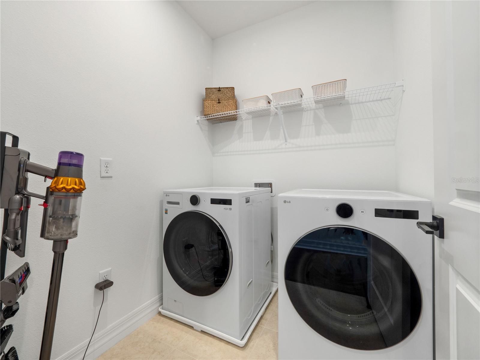 CELEBRATION ISLAND VILLAGE PH 1B - Residential