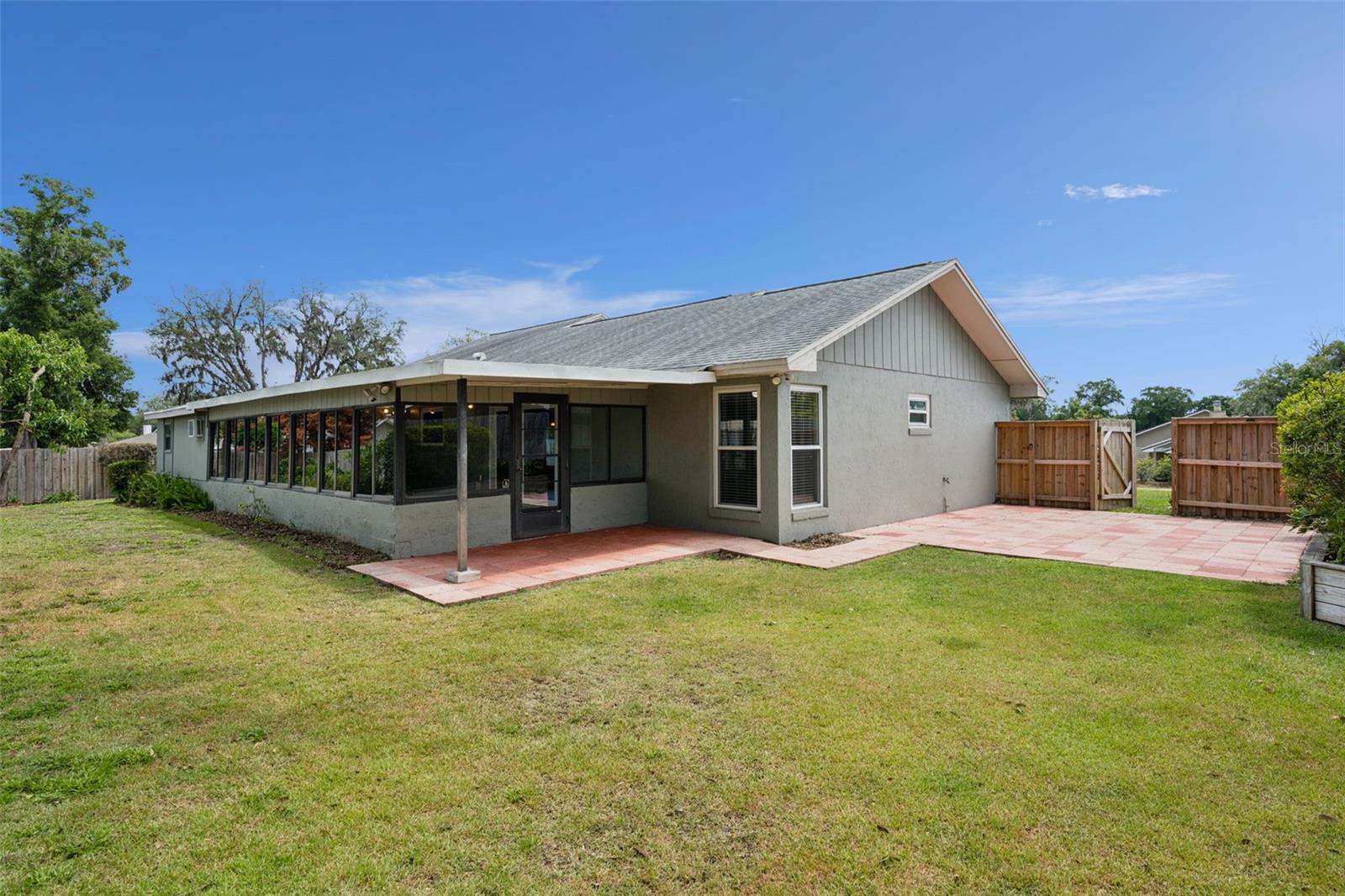 MAGNOLIA VILLAGE - Residential