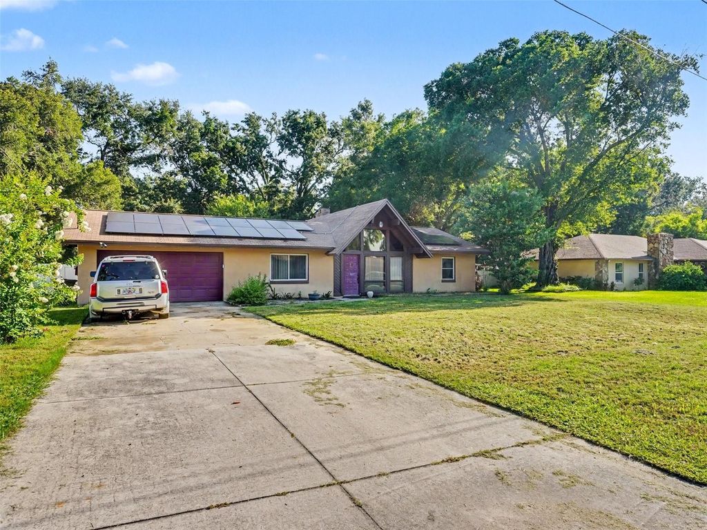 Photo of 128 N Pointe Drive, Auburndale, FL 33823 (MLS # TB8528209)