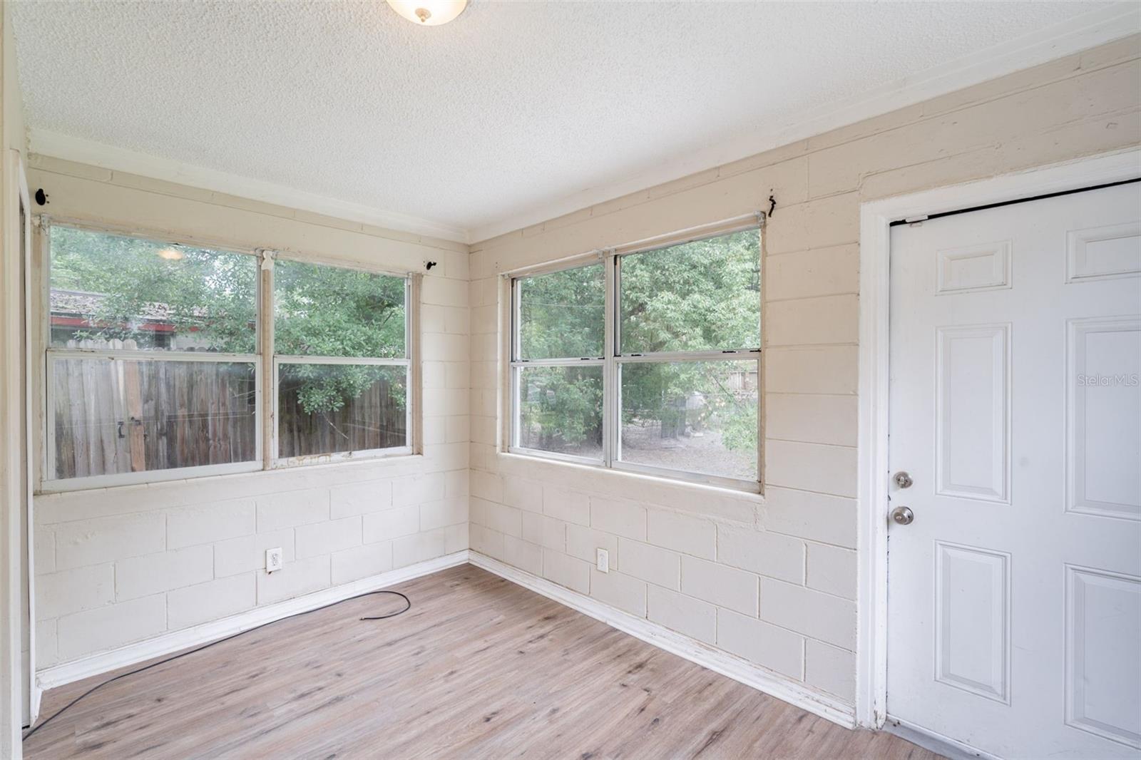 LAKE LAWNE SHORES - Residential