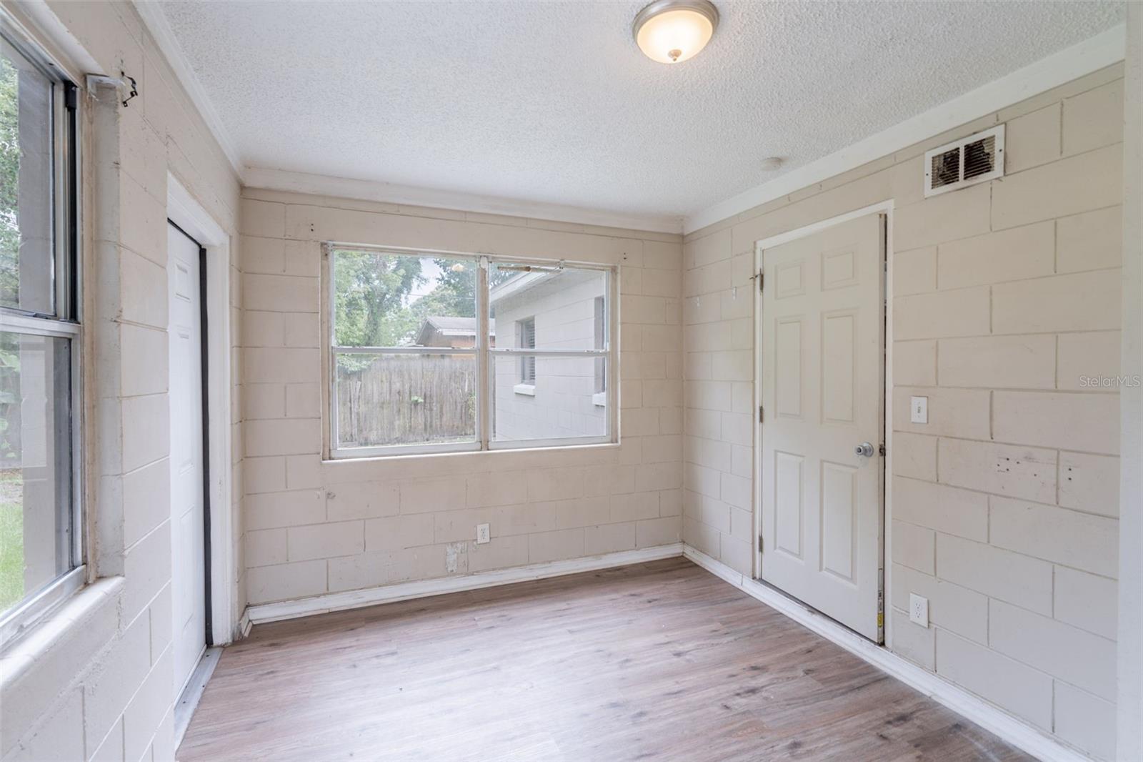 LAKE LAWNE SHORES - Residential