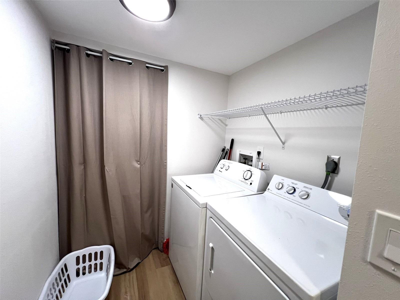 WEDGEWOOD LAKE - Residential Lease