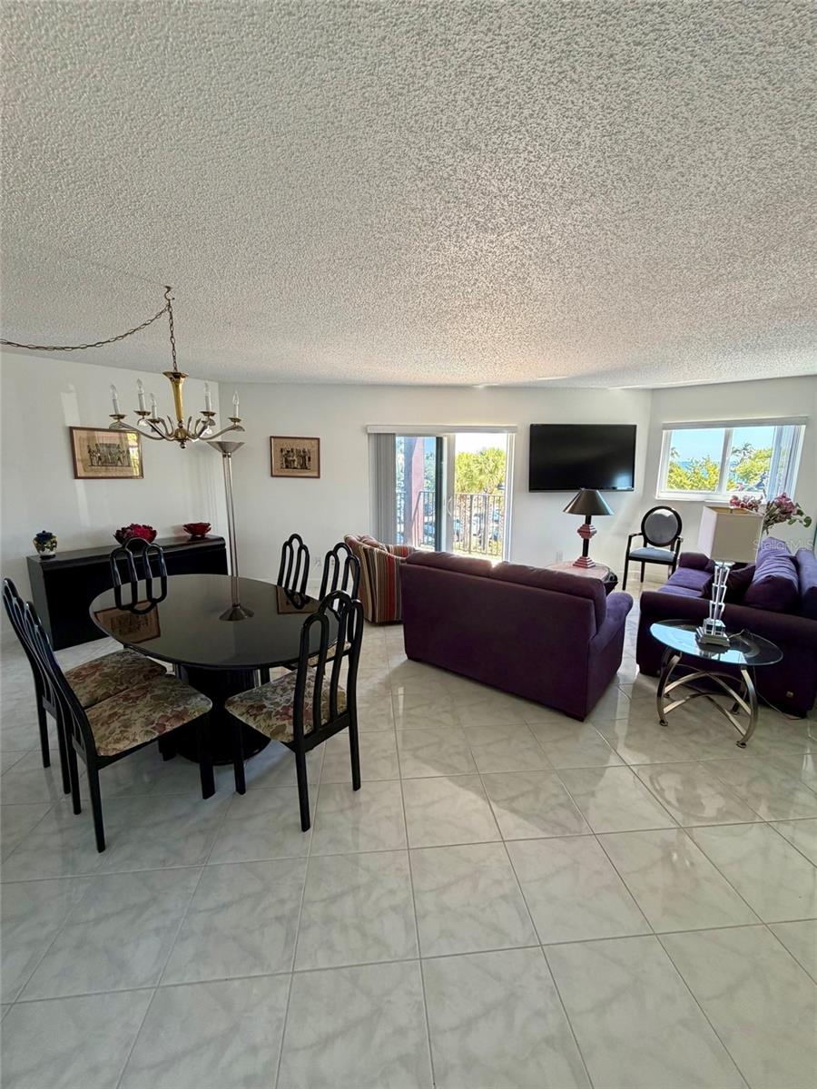 LA COTE CONDO - Residential