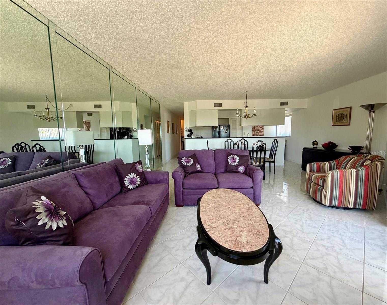 LA COTE CONDO - Residential