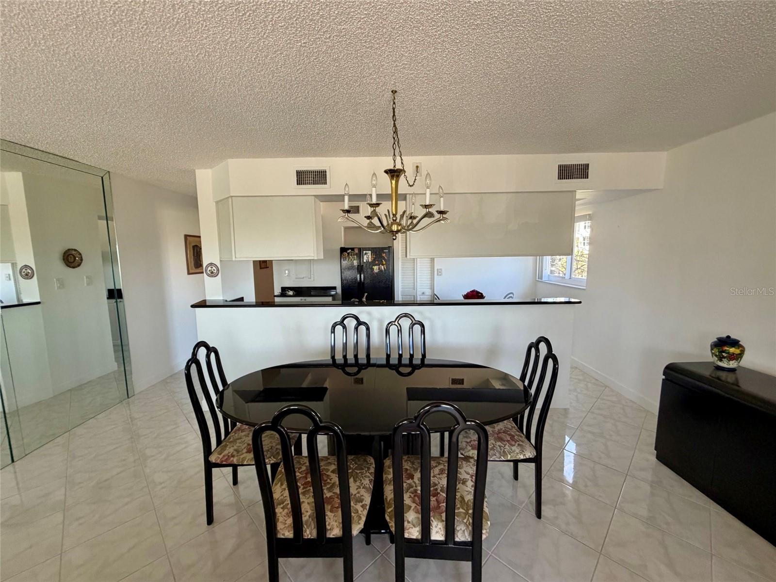LA COTE CONDO - Residential