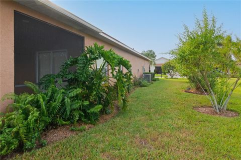 A home in WINTER HAVEN