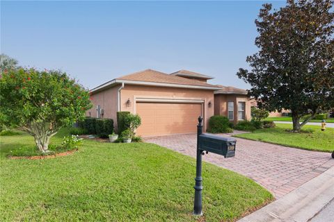 A home in WINTER HAVEN