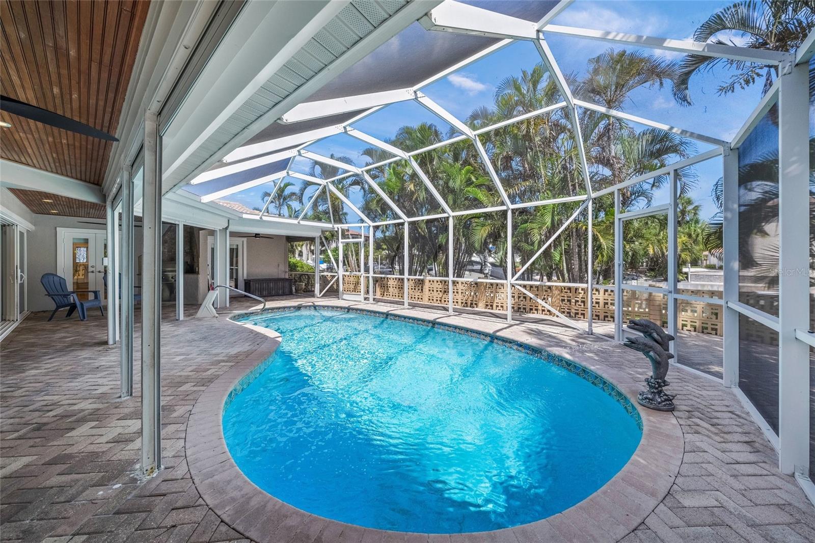 549 Halyard Ln, Longboat Key, FL, 34228, USA, 3 Bedrooms Bedrooms, ,2 BathroomsBathrooms,Residential,Active,549 Halyard Ln,A4696535